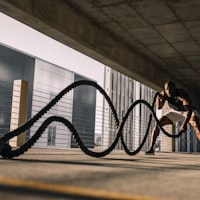 法国国家队队徽与球员比赛瞬间